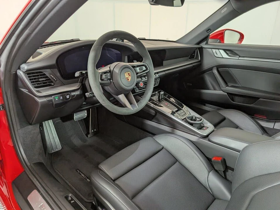 2025 Porsche 992 Carrera S - Image 4 of 27