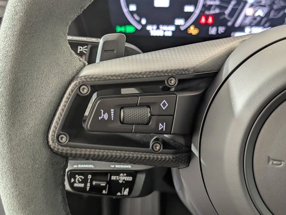 2025 Porsche 992 Carrera S - Image 15 of 27