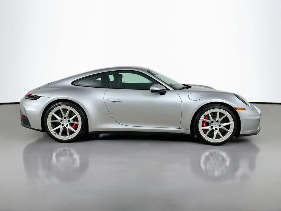2025 Porsche 992 Carrera S - Image 4 of 31