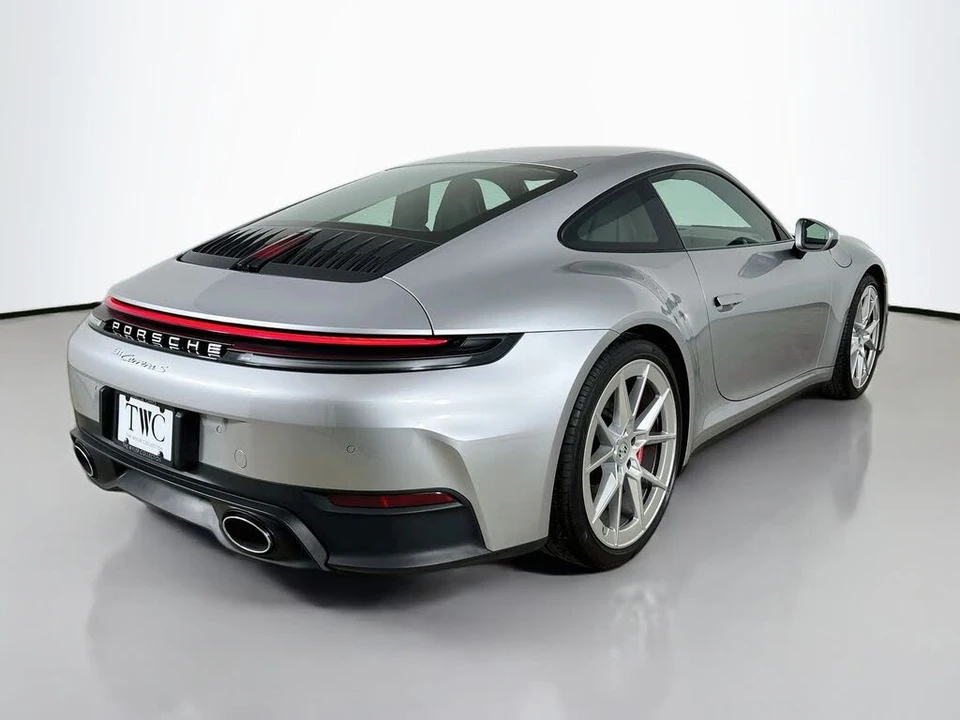 2025 Porsche 992 Carrera S - Image 5 of 31
