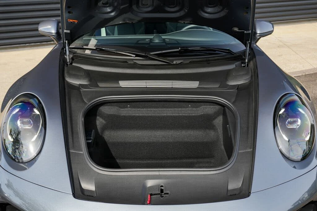 2025 Porsche 992 Carrera S - Image 10 of 31
