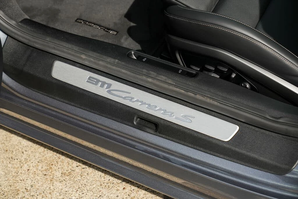 2025 Porsche 992 Carrera S - Image 19 of 31