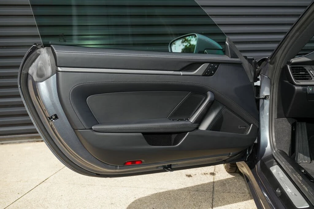 2025 Porsche 992 Carrera S - Image 17 of 31