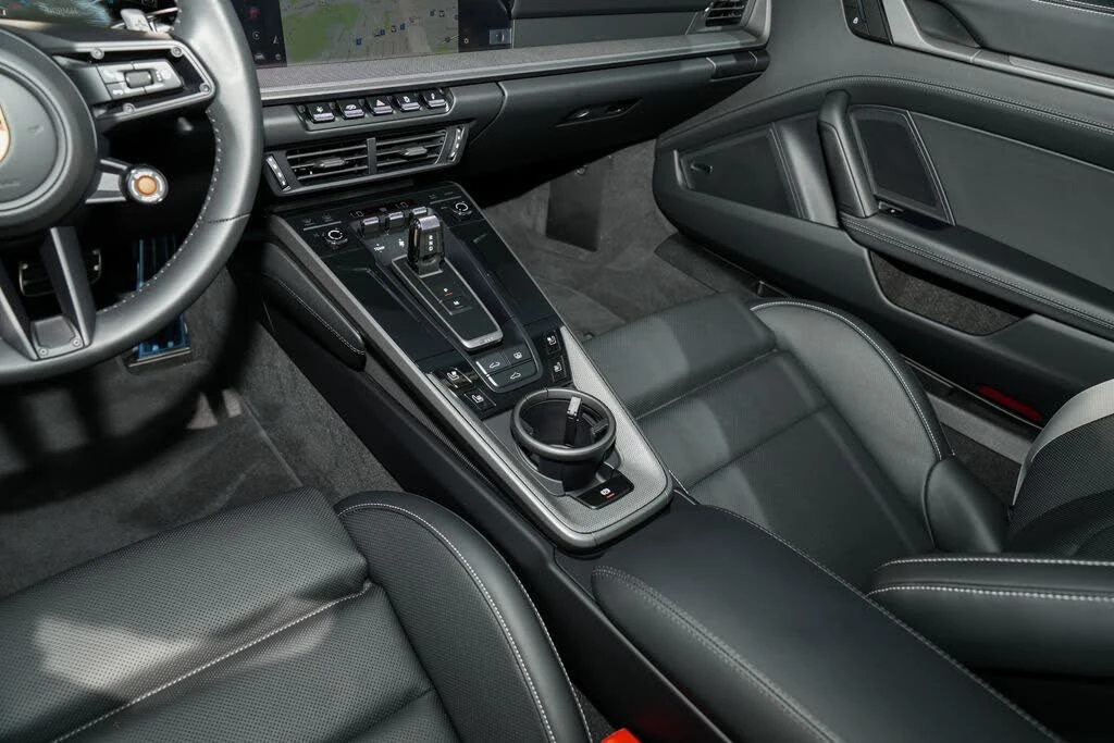 2025 Porsche 992 Carrera S - Image 26 of 31