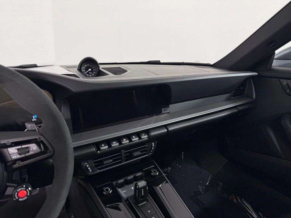 2025 Porsche 992 Carrera S - Image 22 of 27