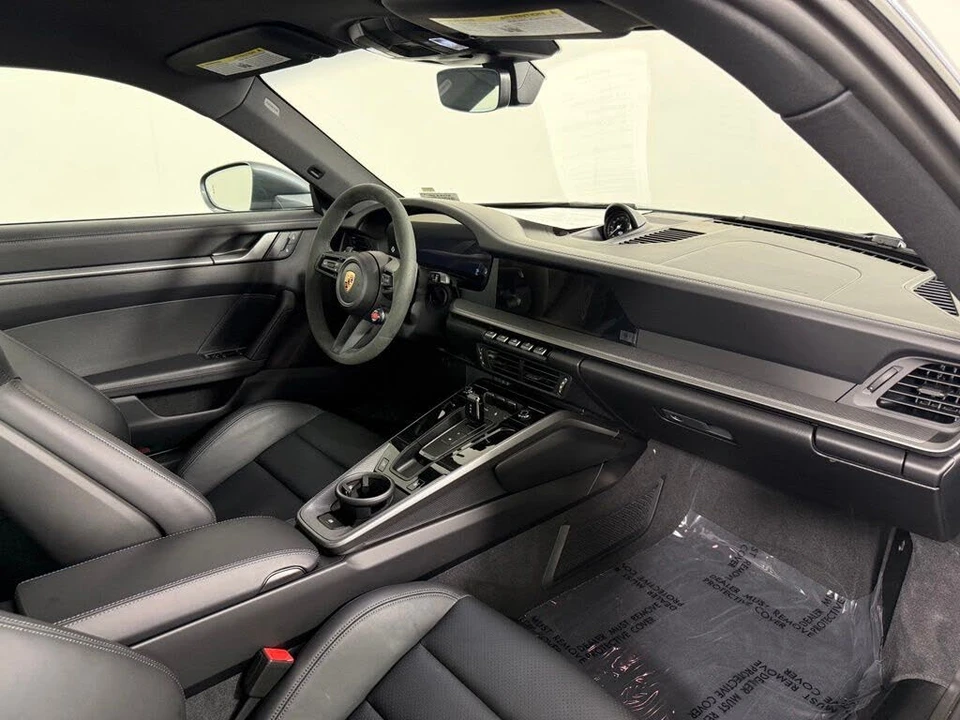 2025 Porsche 992 Carrera S - Image 15 of 27