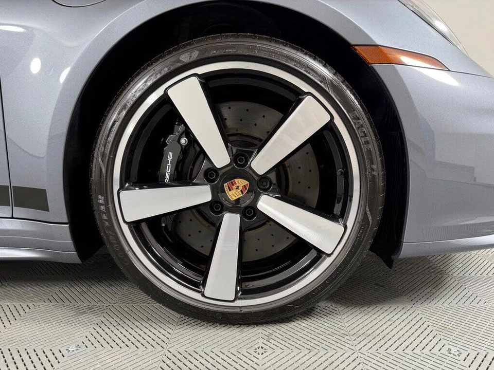 2025 Porsche 992 Carrera S - Image 14 of 27
