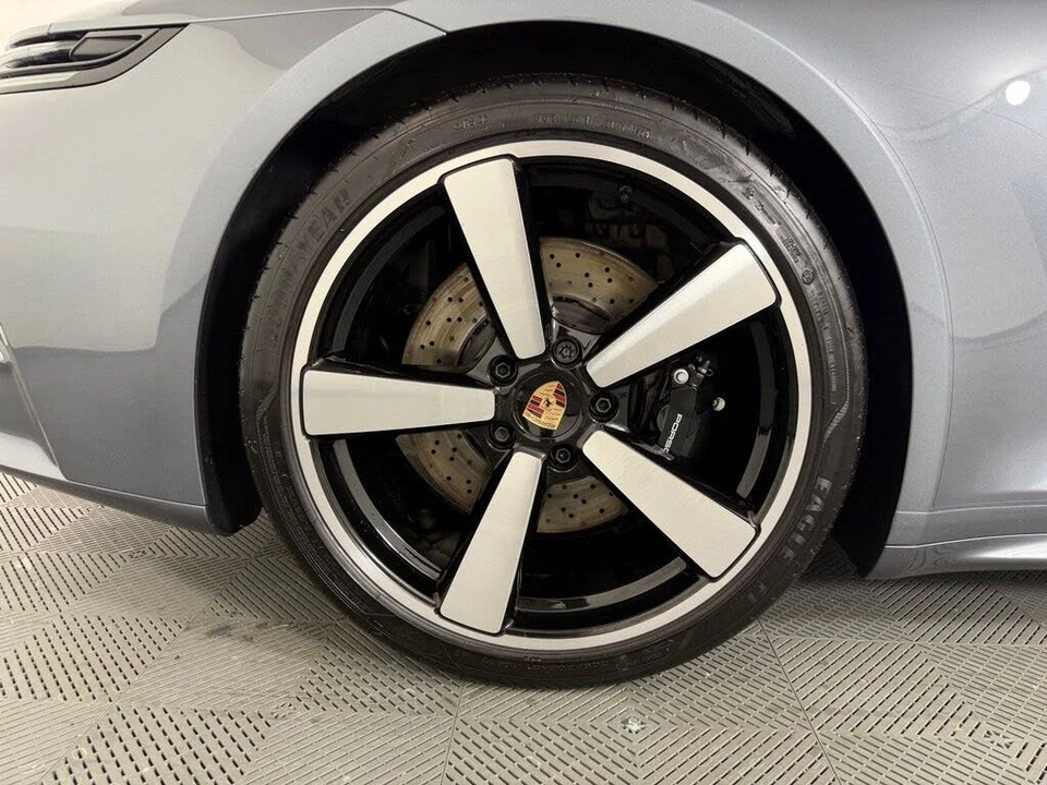 2025 Porsche 992 Carrera S - Image 13 of 27