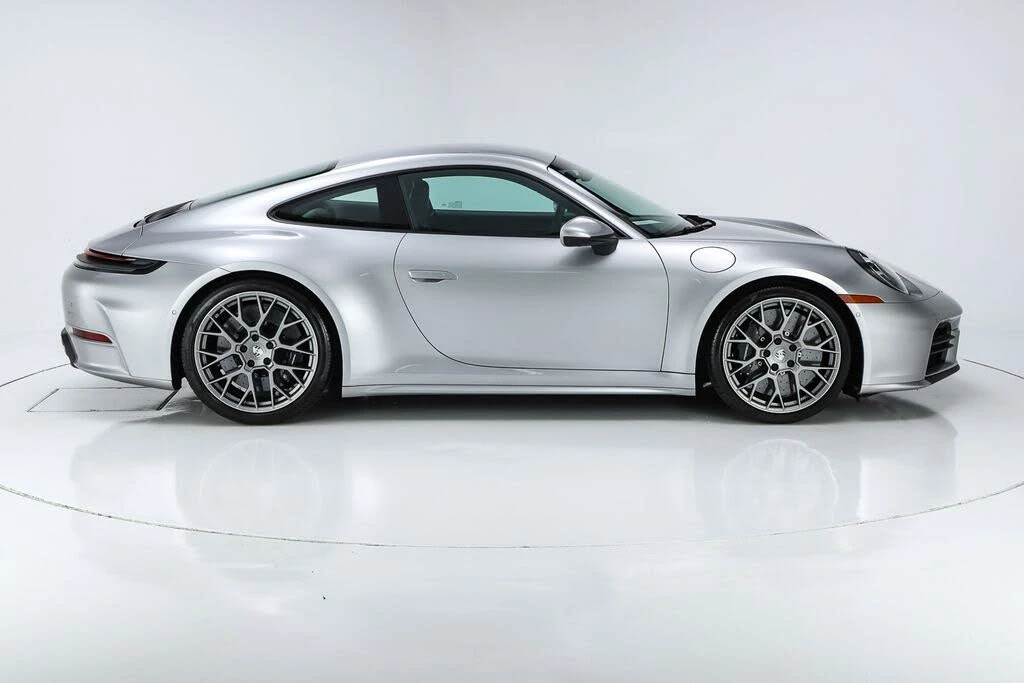 2025 Porsche 992 Carrera S - Image 23 of 31