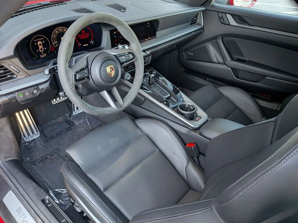 2025 Porsche 992 Carrera S - Image 21 of 28
