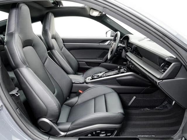 2025 Porsche 992 Carrera S - Image 25 of 31