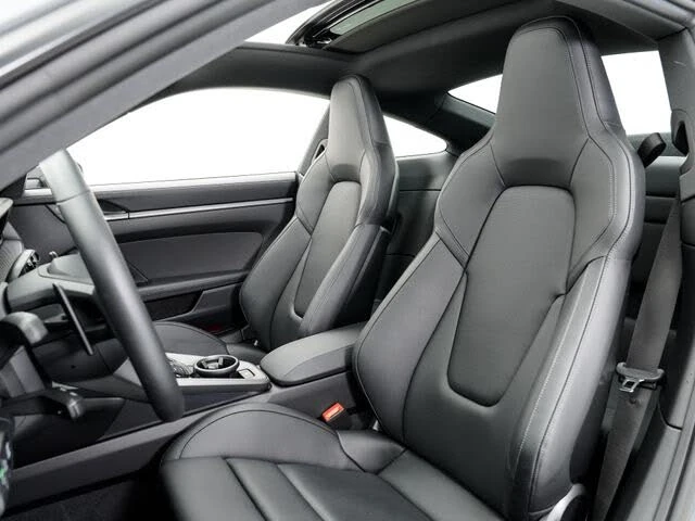 2025 Porsche 992 Carrera S - Image 5 of 31