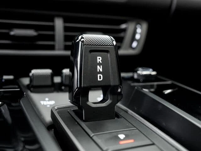 2025 Porsche 992 Carrera S - Image 21 of 31