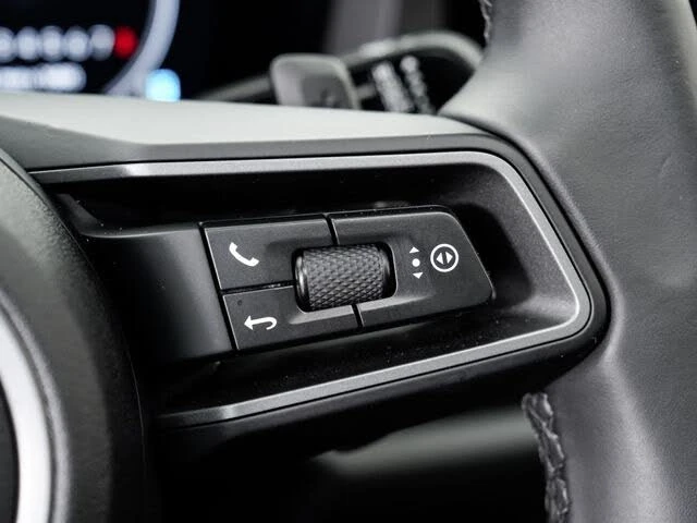 2025 Porsche 992 Carrera S - Image 14 of 31