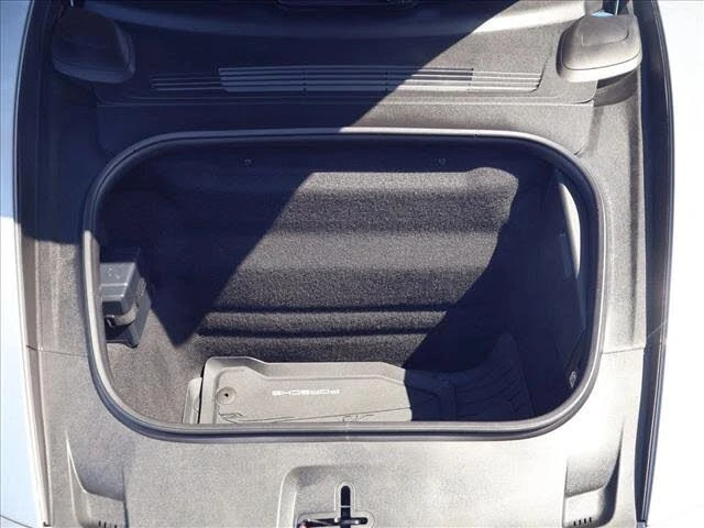 2025 Porsche 992 Carrera S - Image 22 of 27