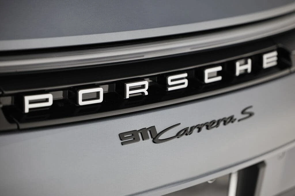 2025 Porsche 992 Carrera S - Image 15 of 31