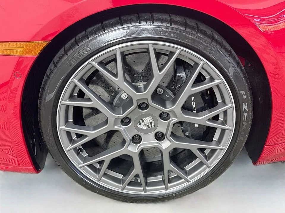 2025 Porsche 992 Carrera S - Image 29 of 31