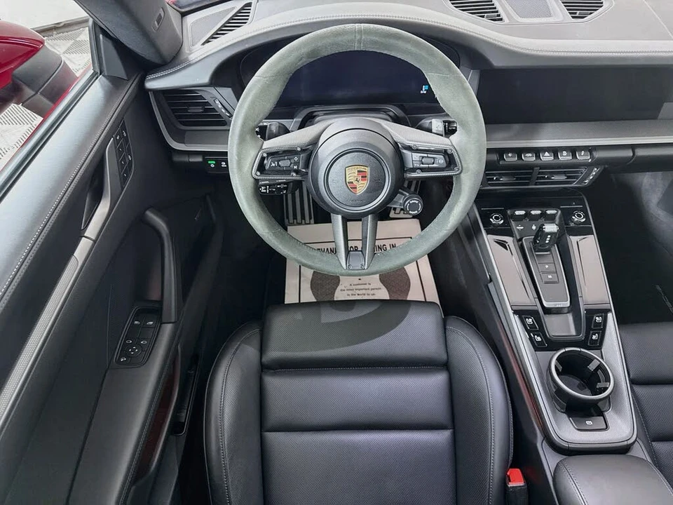2025 Porsche 992 Carrera S - Image 22 of 31