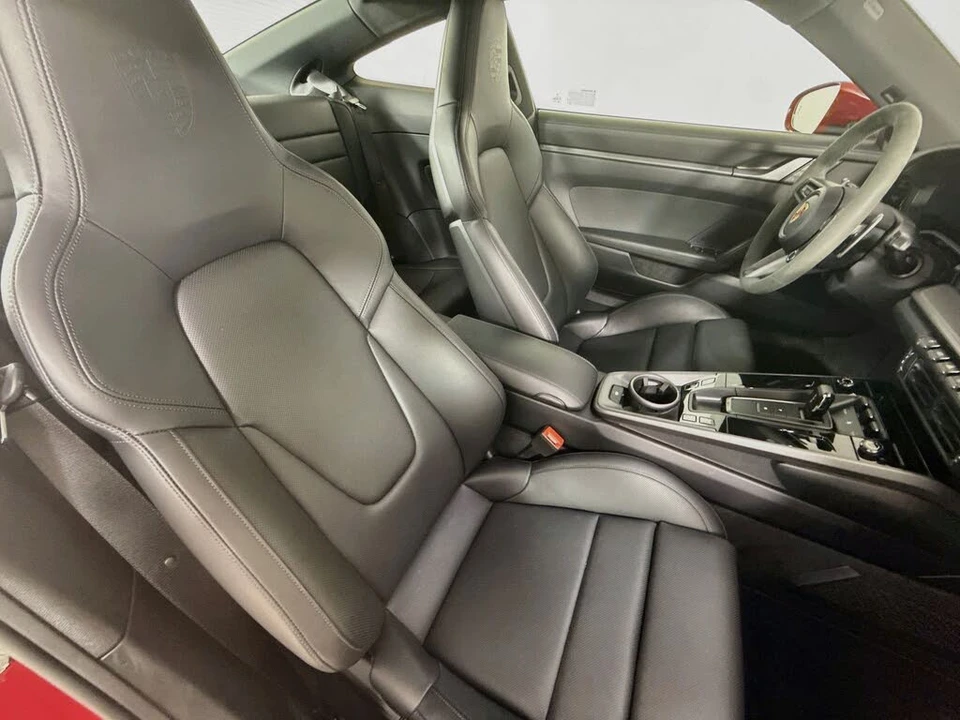 2025 Porsche 992 Carrera S - Image 26 of 31