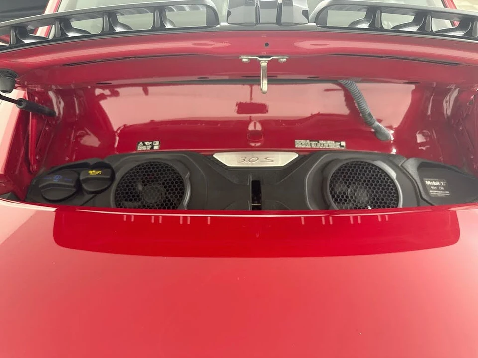 2025 Porsche 992 Carrera S - Image 28 of 31