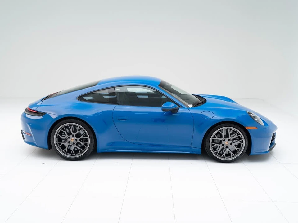 2025 Porsche 992 Carrera S - Image 8 of 31