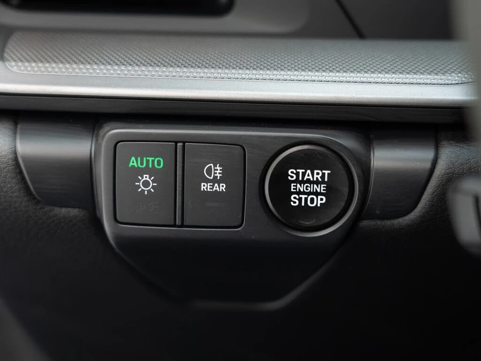 2025 Porsche 992 Carrera S - Image 27 of 31