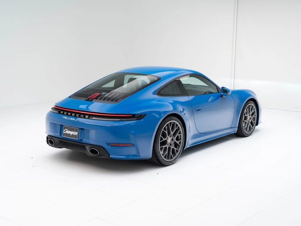 2025 Porsche 992 Carrera S - Image 9 of 31