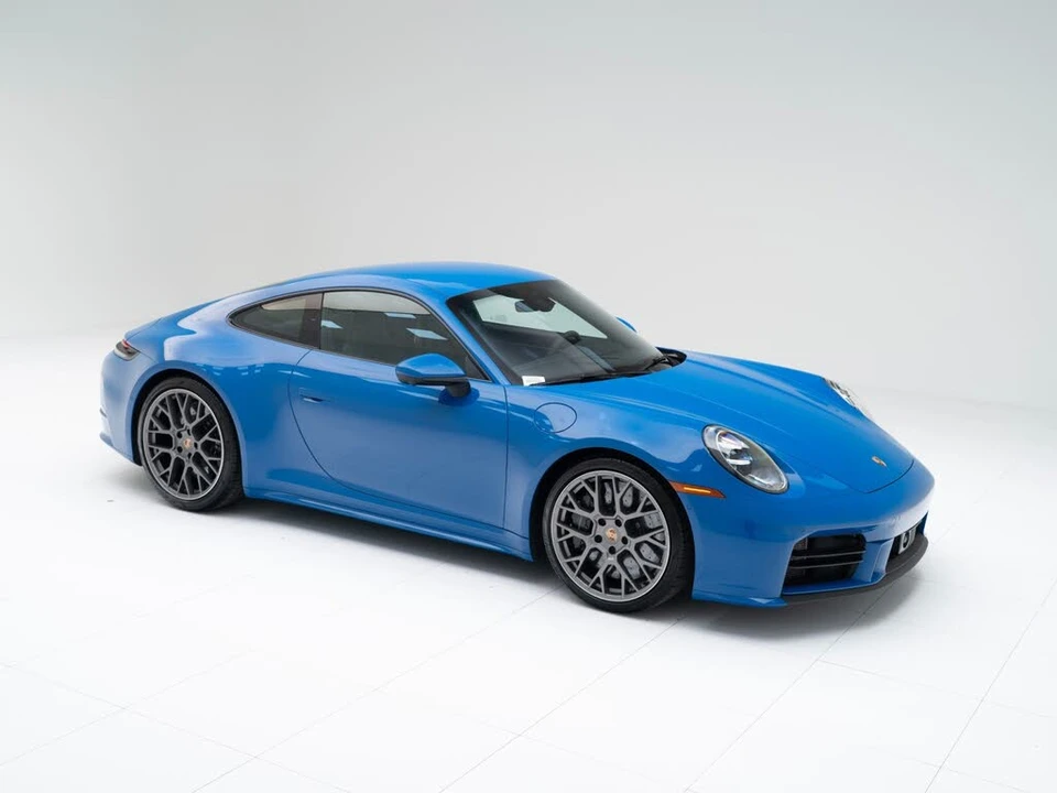 2025 Porsche 992 Carrera S - Image 7 of 31