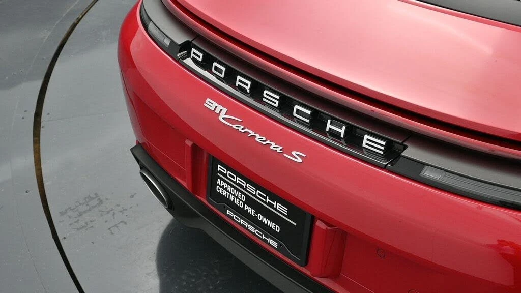 2025 Porsche 992 Carrera S - Image 14 of 31