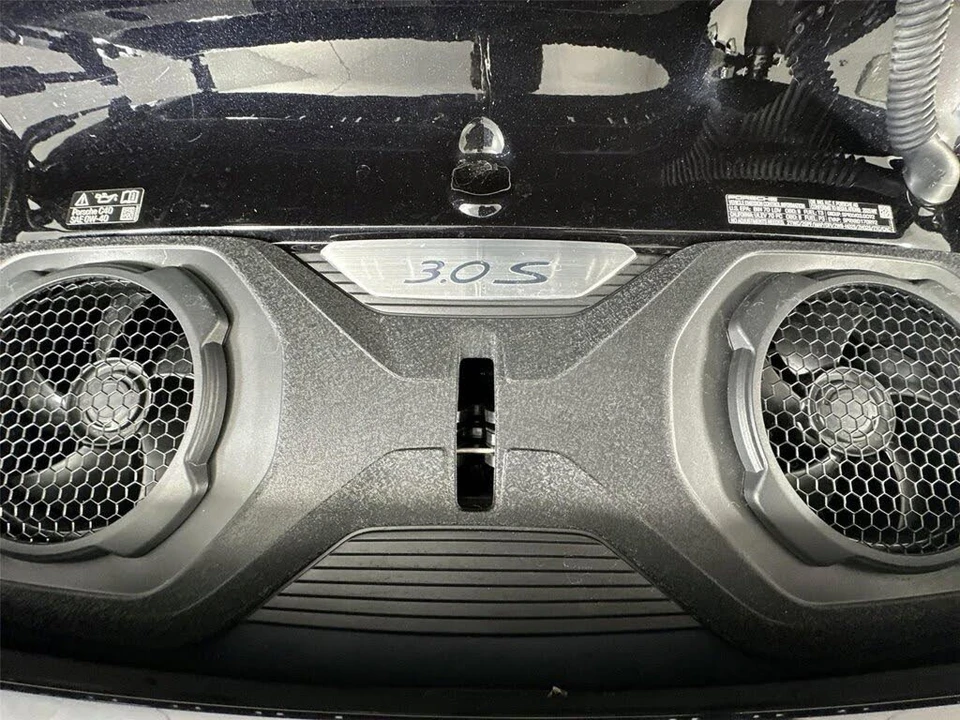 2025 Porsche 992 Carrera S - Image 27 of 31
