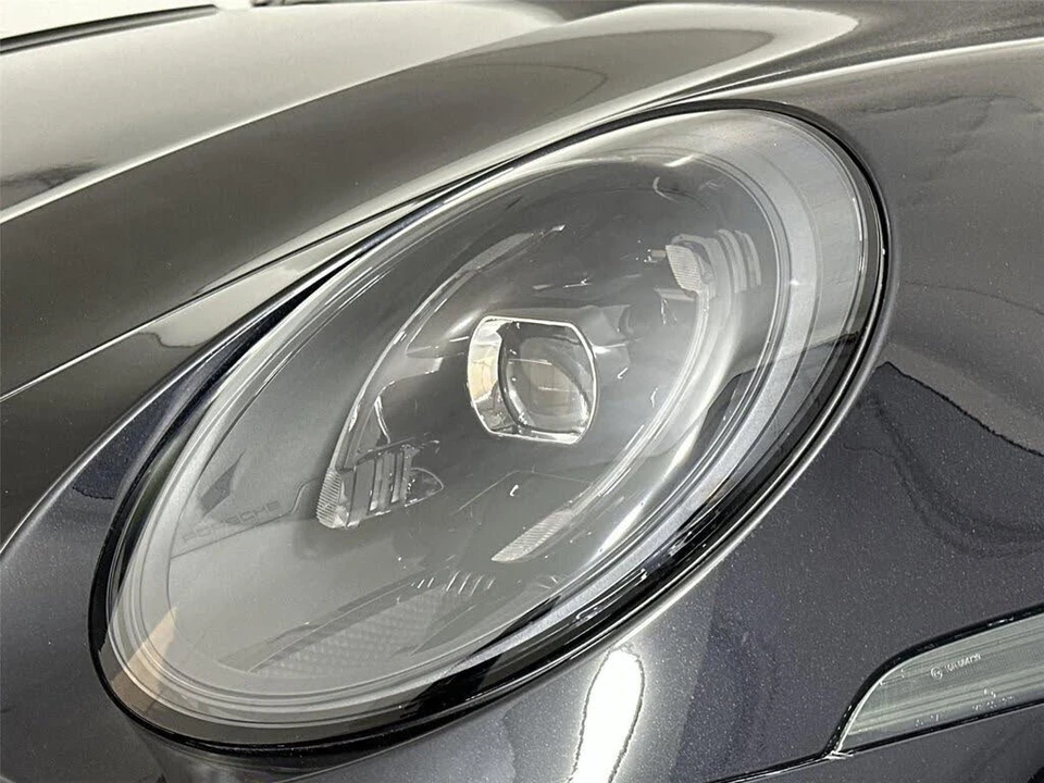 2025 Porsche 992 Carrera S - Image 29 of 31