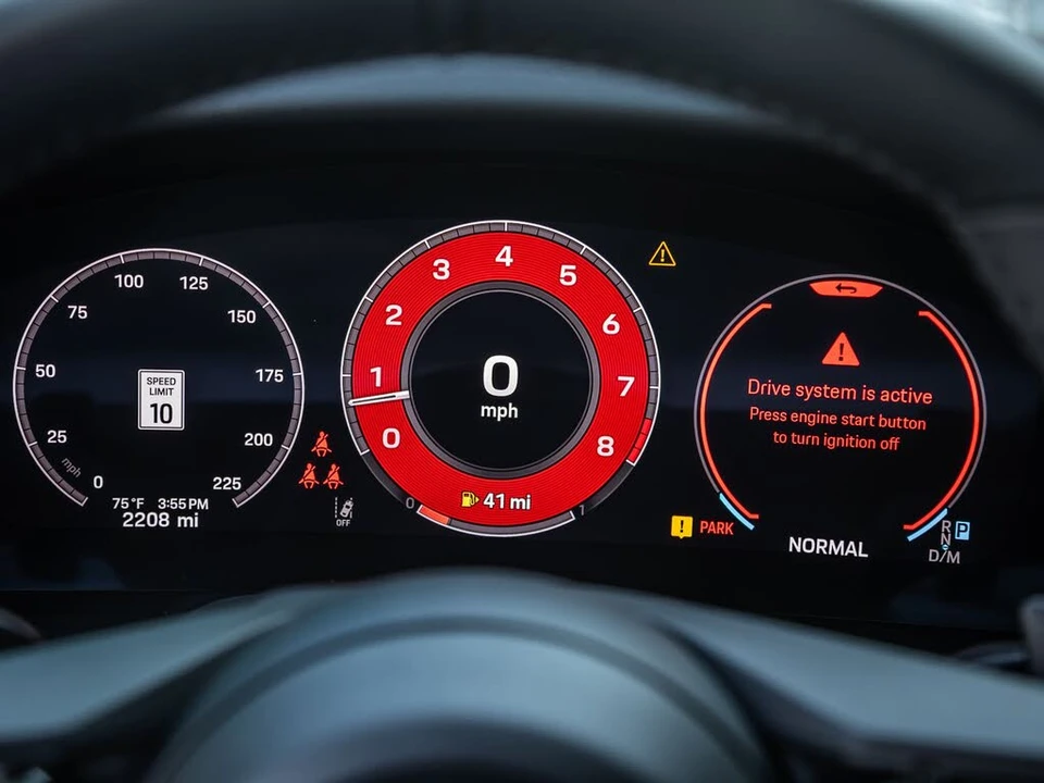 2025 Porsche 992 Carrera S - Image 19 of 26