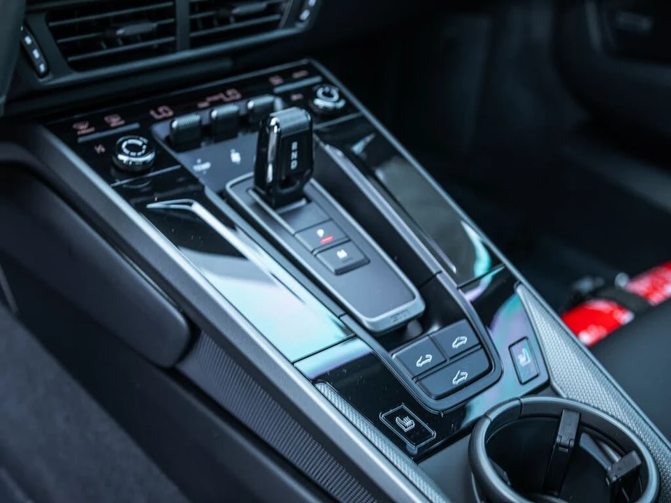 2025 Porsche 992 Carrera S - Image 17 of 26