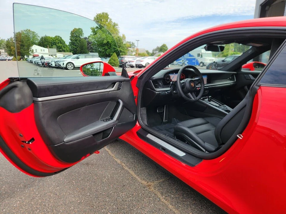 2025 Porsche 992 Carrera S - Image 28 of 31