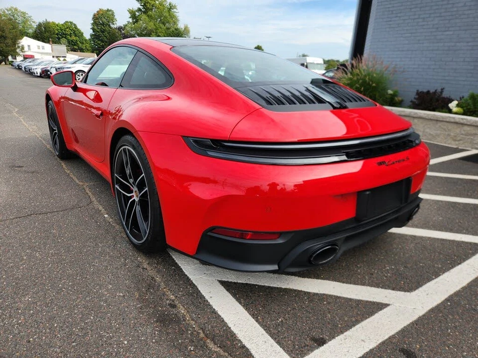 2025 Porsche 992 Carrera S - Image 19 of 31