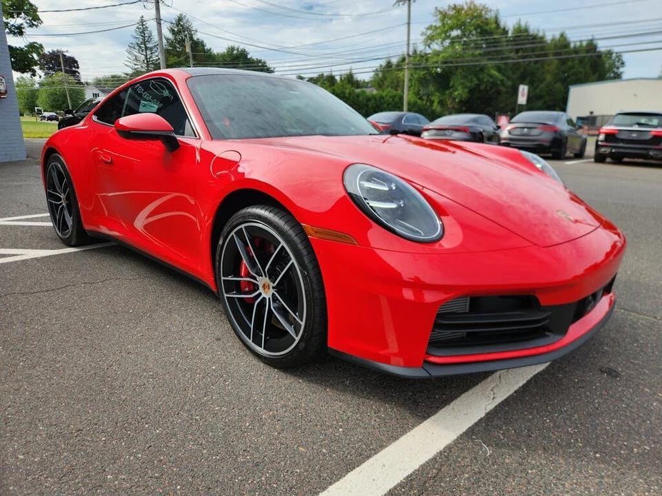 2025 Porsche 992 Carrera S - Image 25 of 31