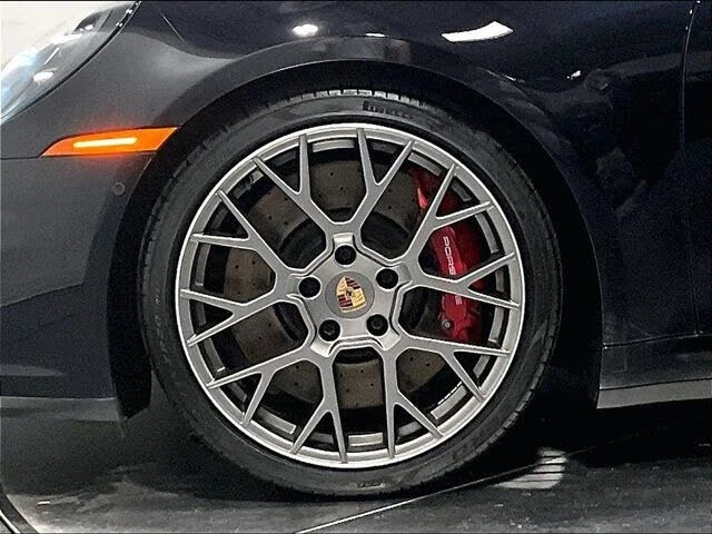 2025 Porsche 992 Carrera S - Image 12 of 31