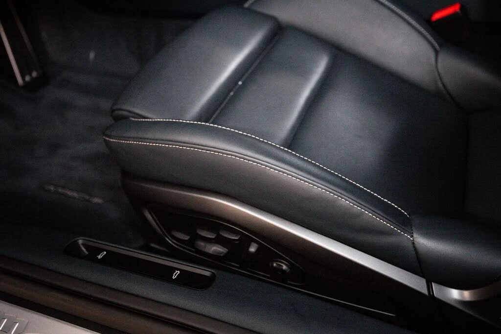 2025 Porsche 992 Carrera S - Image 14 of 30