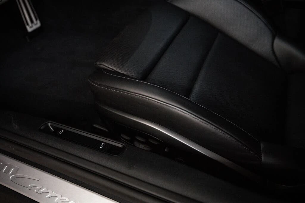 2025 Porsche 992 Carrera S - Image 14 of 29
