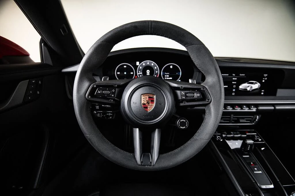2025 Porsche 992 Carrera S - Image 26 of 29