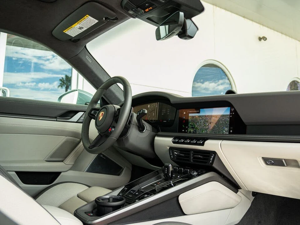 2025 Porsche 992 Carrera S - Image 21 of 31
