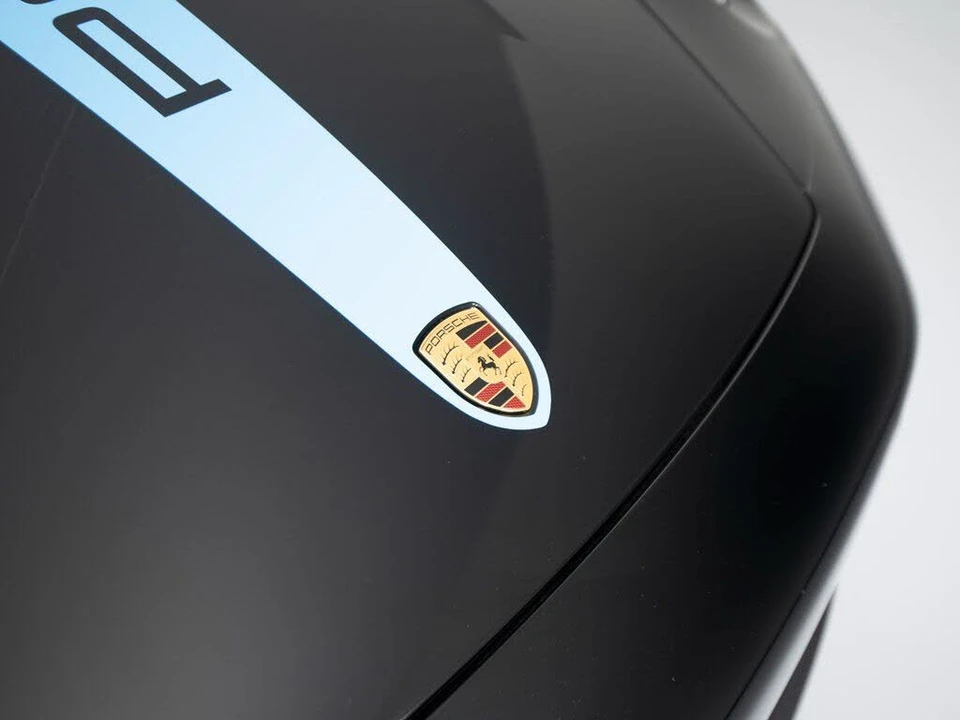 2025 Porsche 992 Carrera S - Image 14 of 31