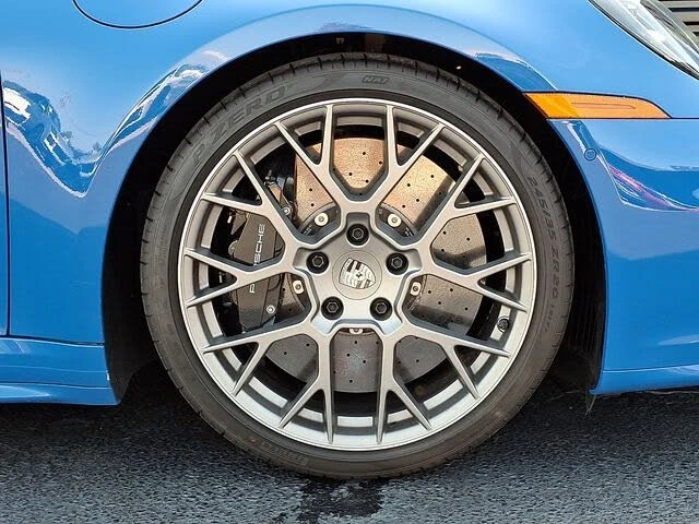 2025 Porsche 992 Carrera S - Image 12 of 31