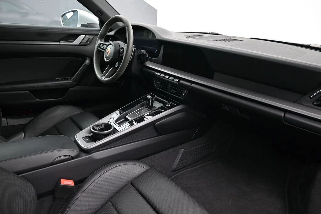 2025 Porsche 992 Carrera S - Image 11 of 31