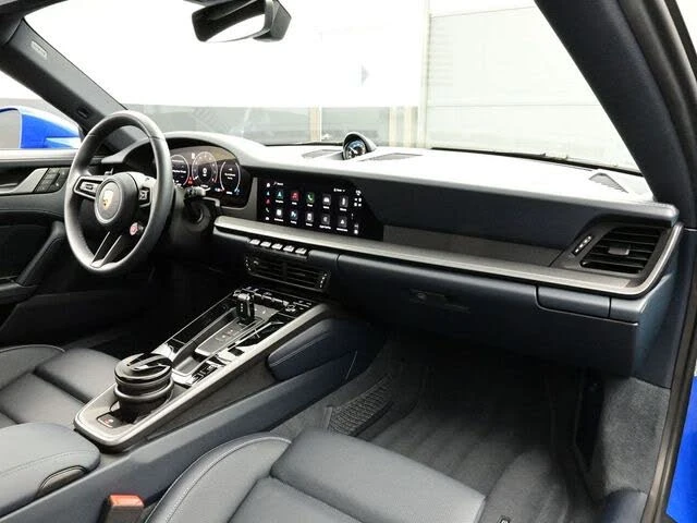 2025 Porsche 992 Carrera S - Image 15 of 31