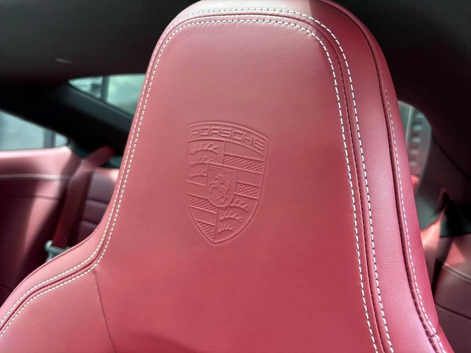 2025 Porsche 992 Carrera S - Image 17 of 31