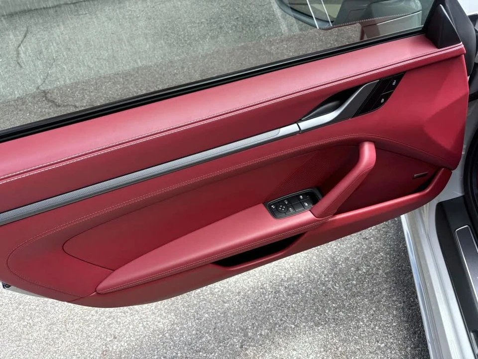 2025 Porsche 992 Carrera S - Image 18 of 31