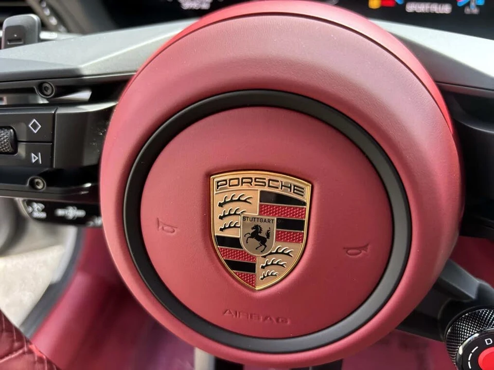 2025 Porsche 992 Carrera S - Image 25 of 31