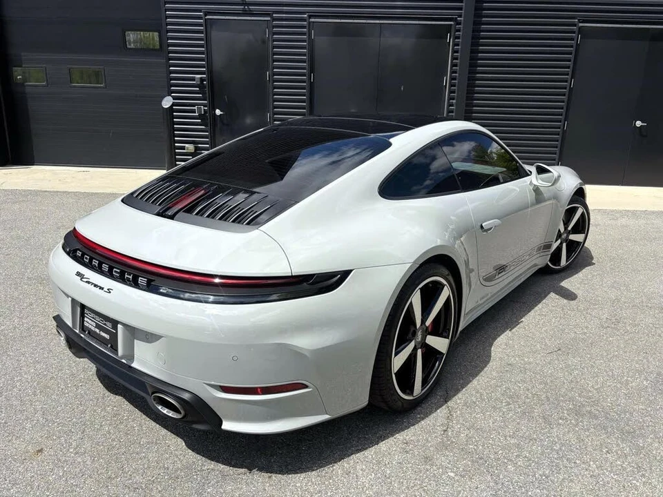 2025 Porsche 992 Carrera S - Image 7 of 31