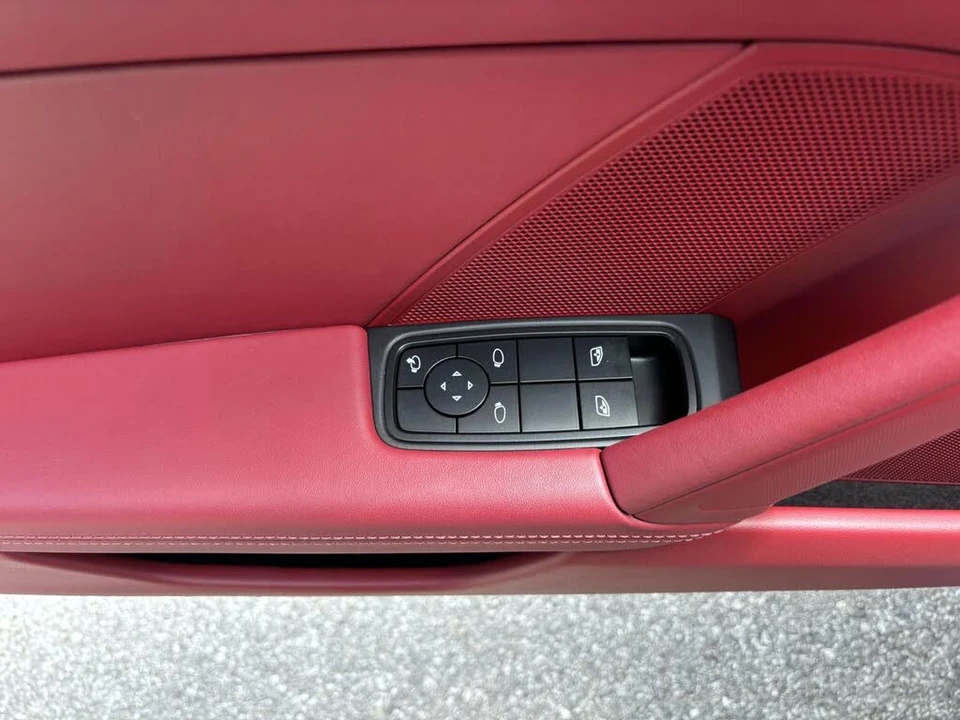 2025 Porsche 992 Carrera S - Image 20 of 31
